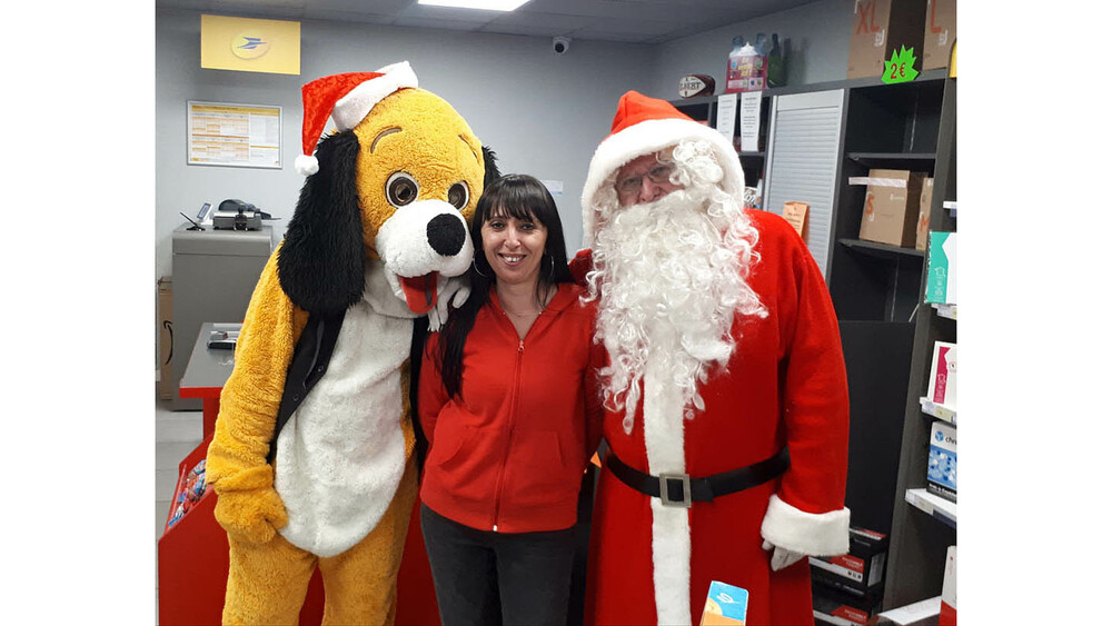 Station de carburant / bureau de poste AVIA